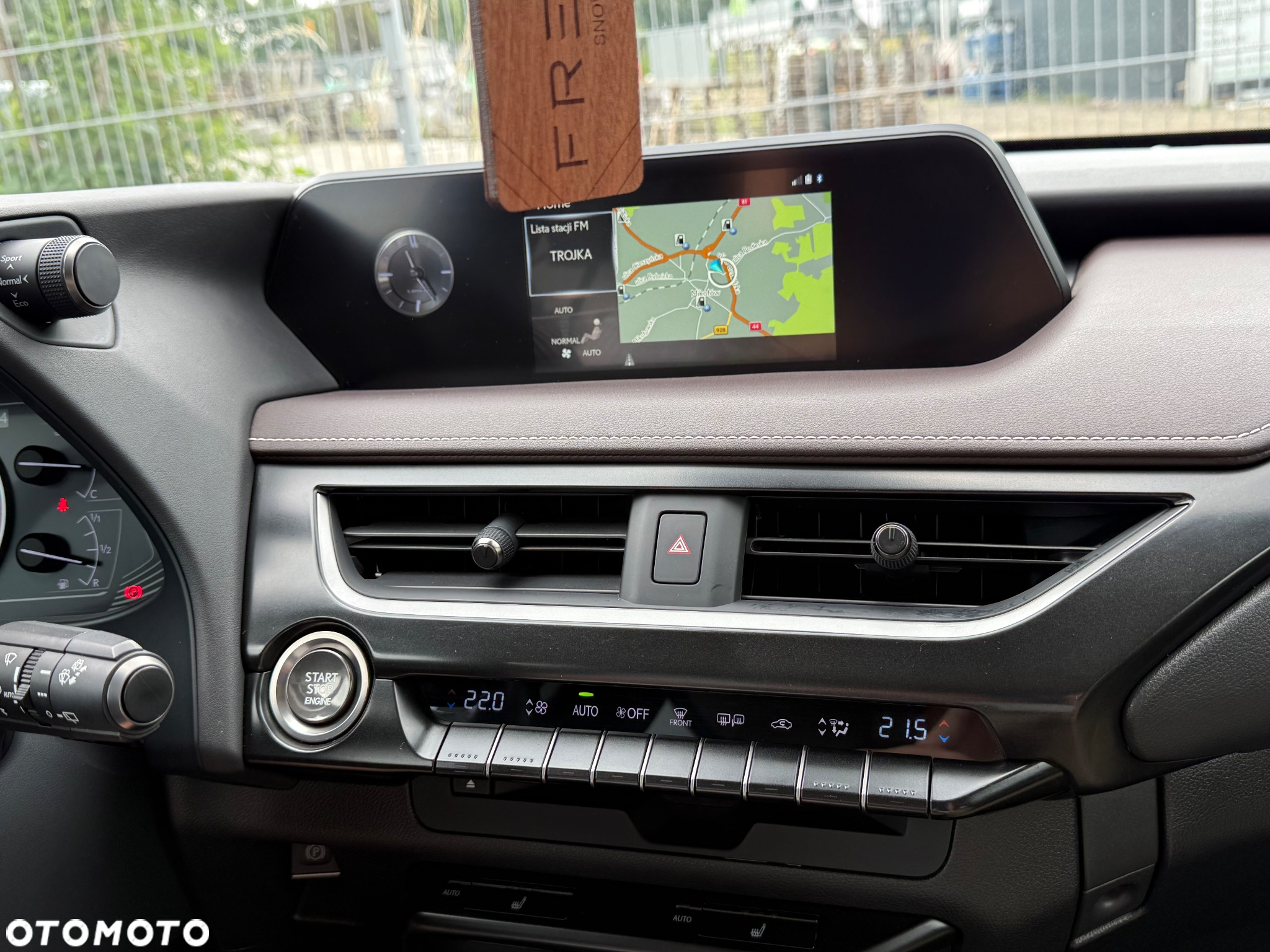 Lexus UX 200 GPF Elegance 2WD - 9