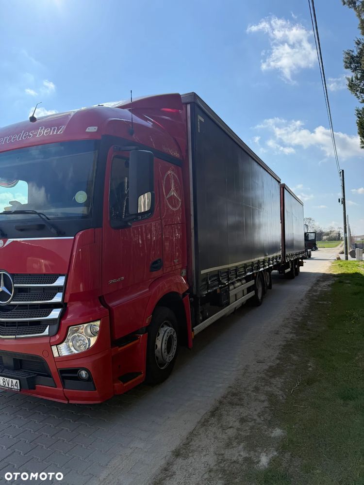 Mercedes-Benz Actros - 3