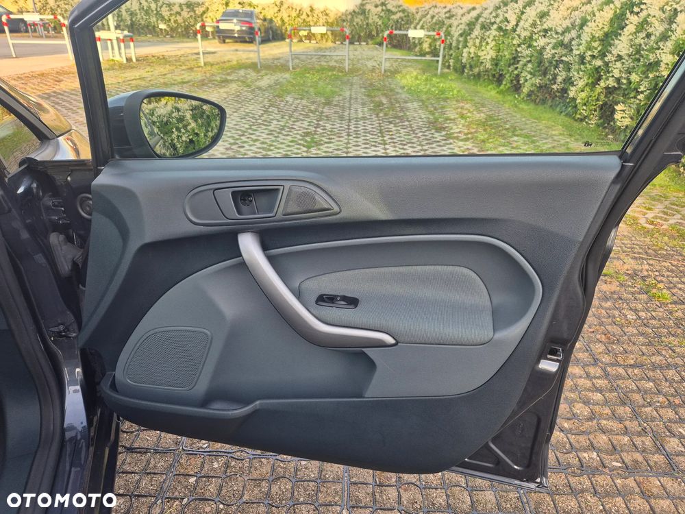 Ford Fiesta 1.25 Trend EU5 - 18