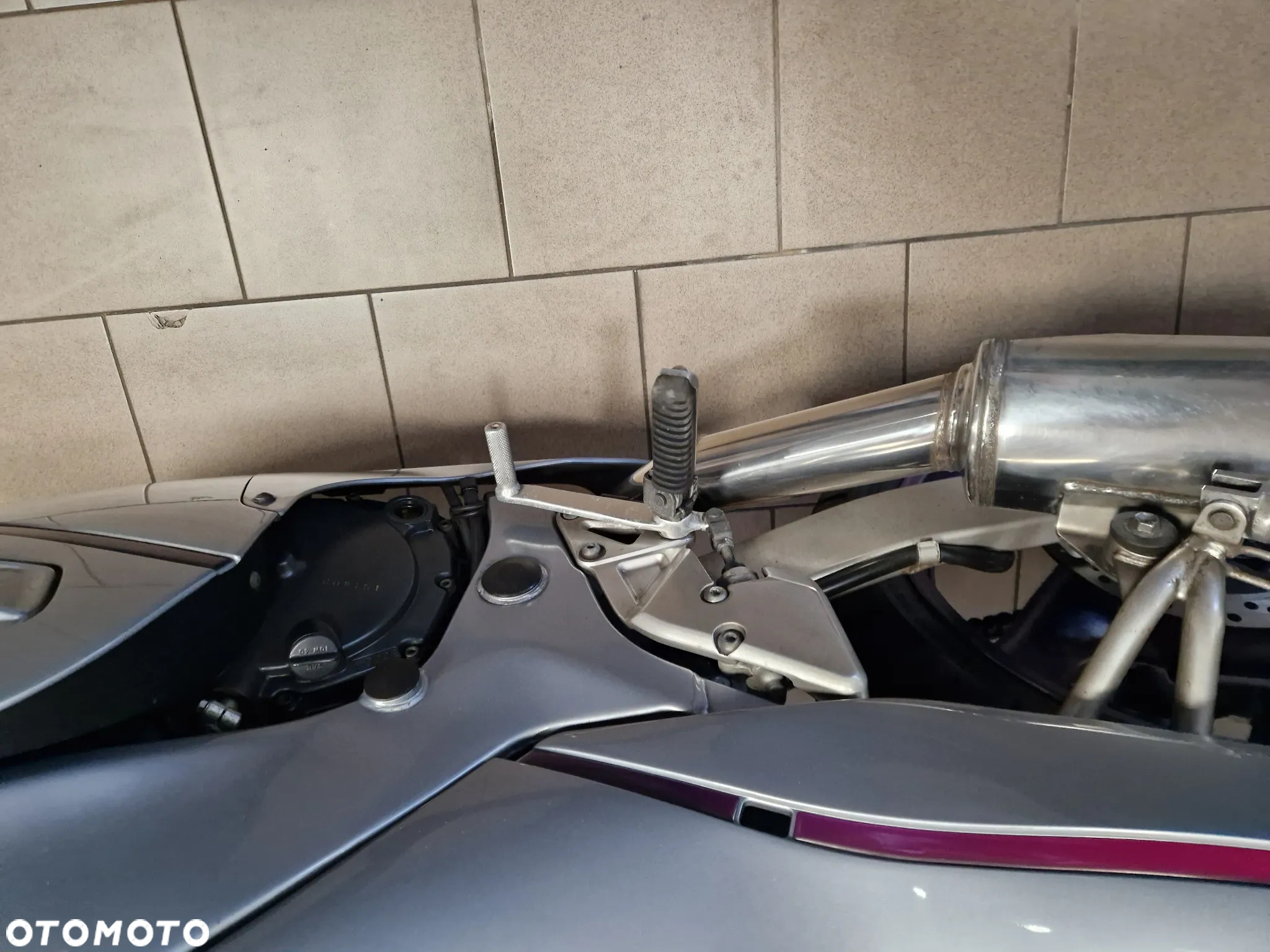 Suzuki RF - 18