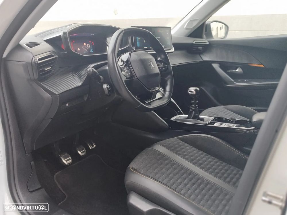 Peugeot 2008 1.2 PureTech Crossway - 10