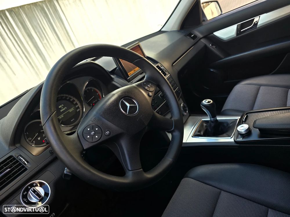 Mercedes-Benz C 220 CDi Avantgarde BlueEfficiency - 42