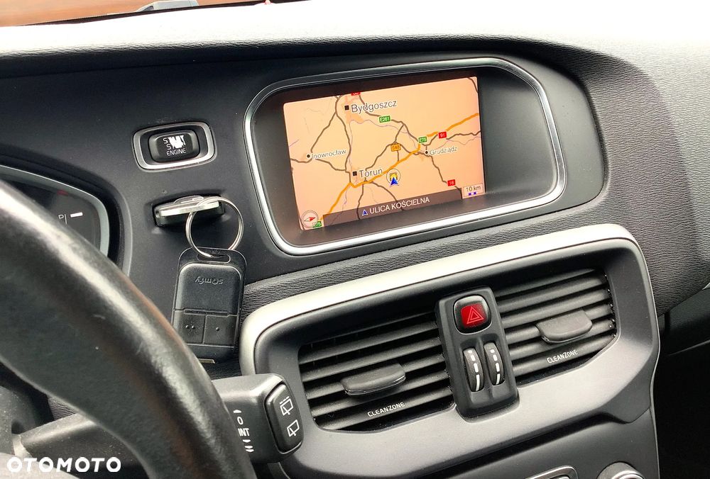 Volvo V40 D2 Drive-E SCR R-Design Momentum - 11