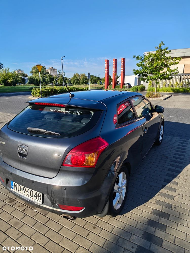 Kia Ceed 1.6 Crdi Comfort + - 3