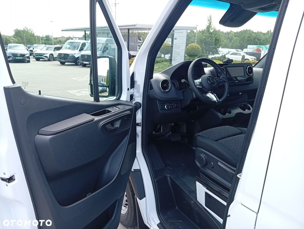 Mercedes-Benz Sprinter 319 CDI - 10