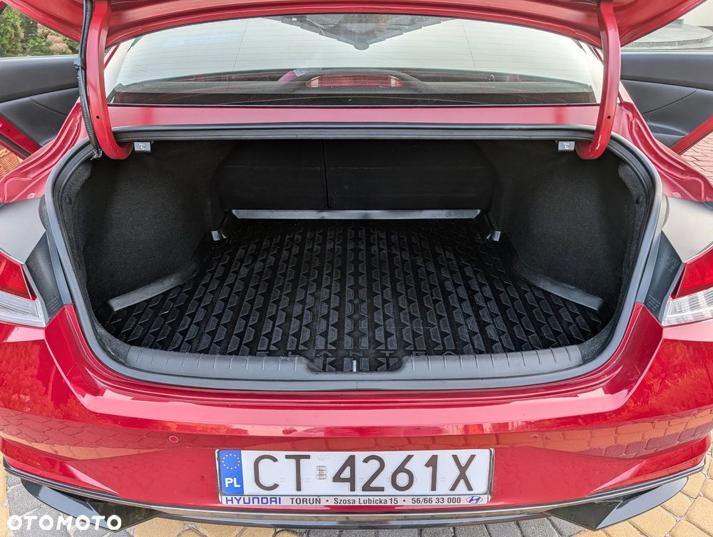 Hyundai Elantra - 7