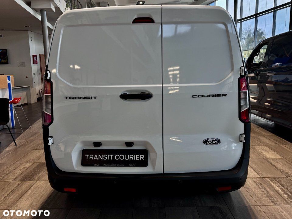 Ford Transit Courier - 5