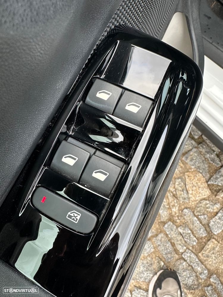 Citroën C3 Pure Tech 110 S&S ELLE ONLINE EDITION - 17