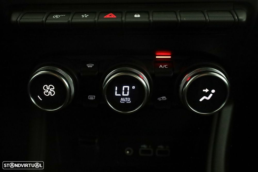 Renault Captur 1.0 TCe Techno Bi-Fuel - 13