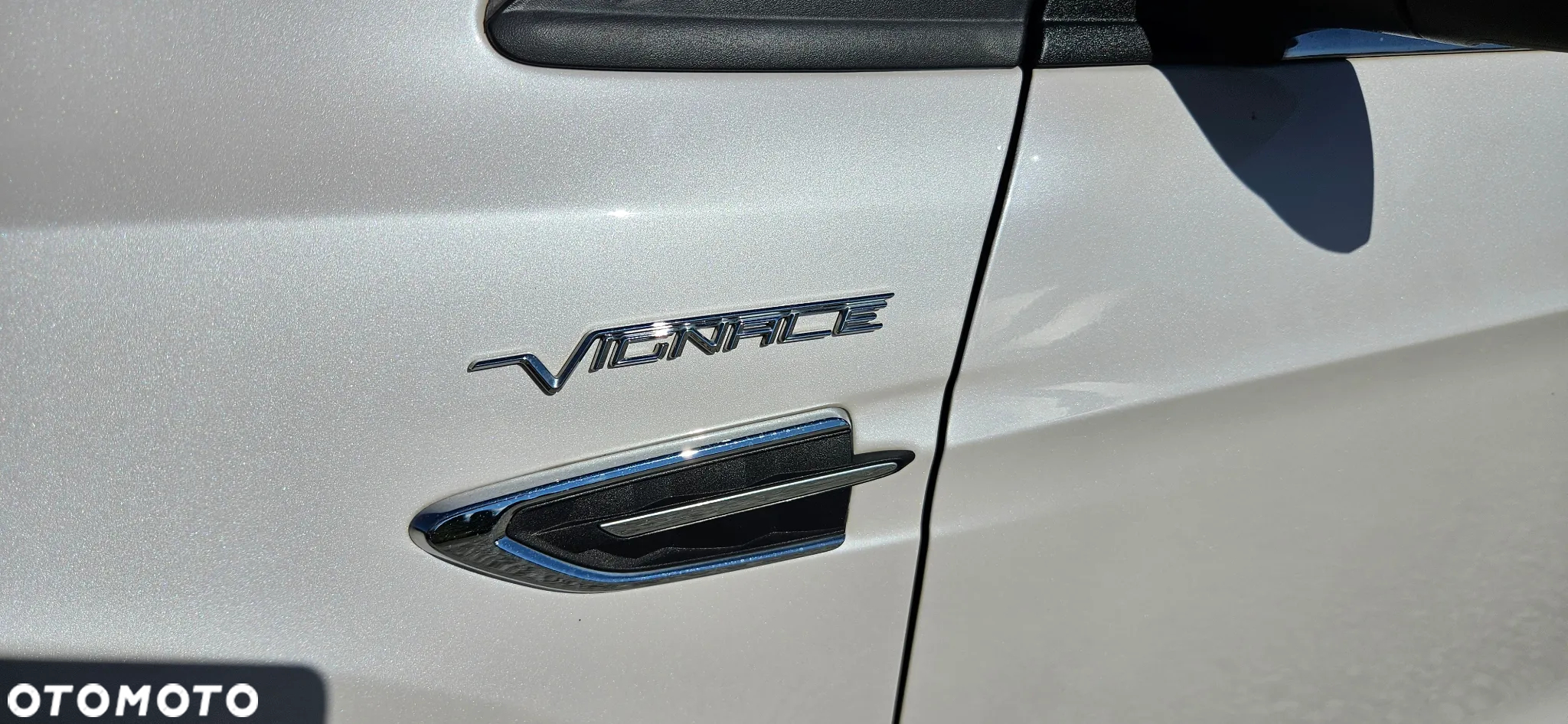 Ford Kuga 2.0 TDCi 2x4 Vignale - 15