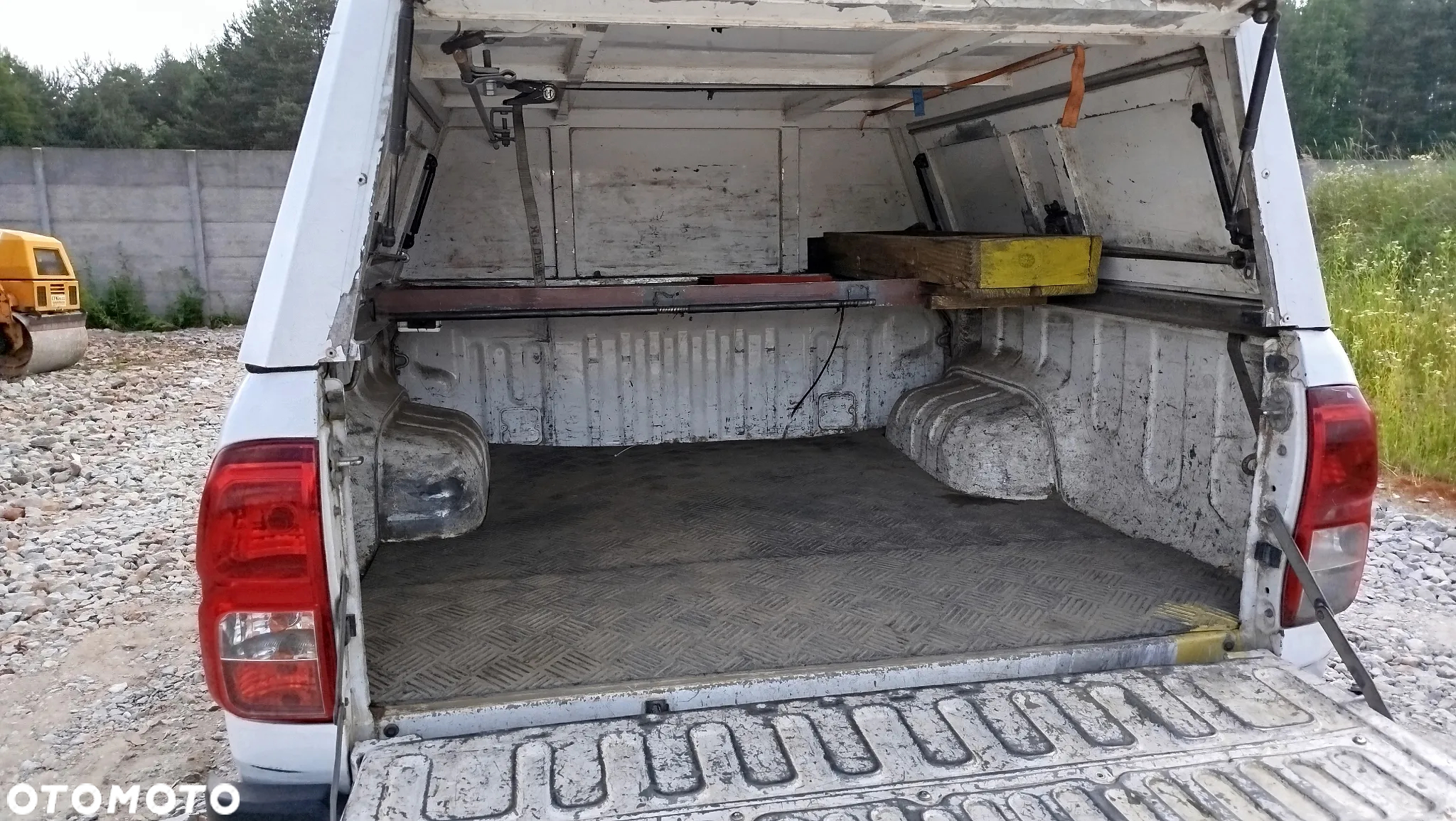 Toyota HILUX - 5