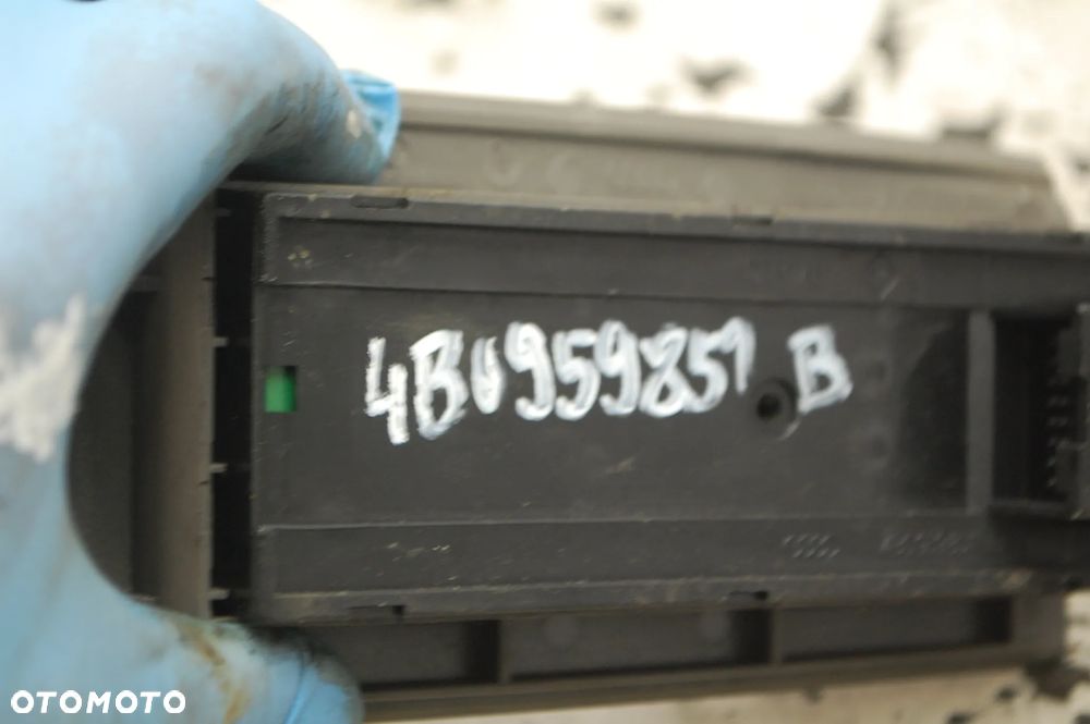 PRZEŁĄCZNIK SZYB PANEL LEWY PRZÓD KIEROWCY 4B0959851B AUDI A6 C5 - 3