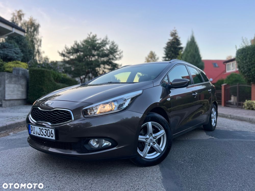Kia Ceed 1.6 GDI Spirit - 1