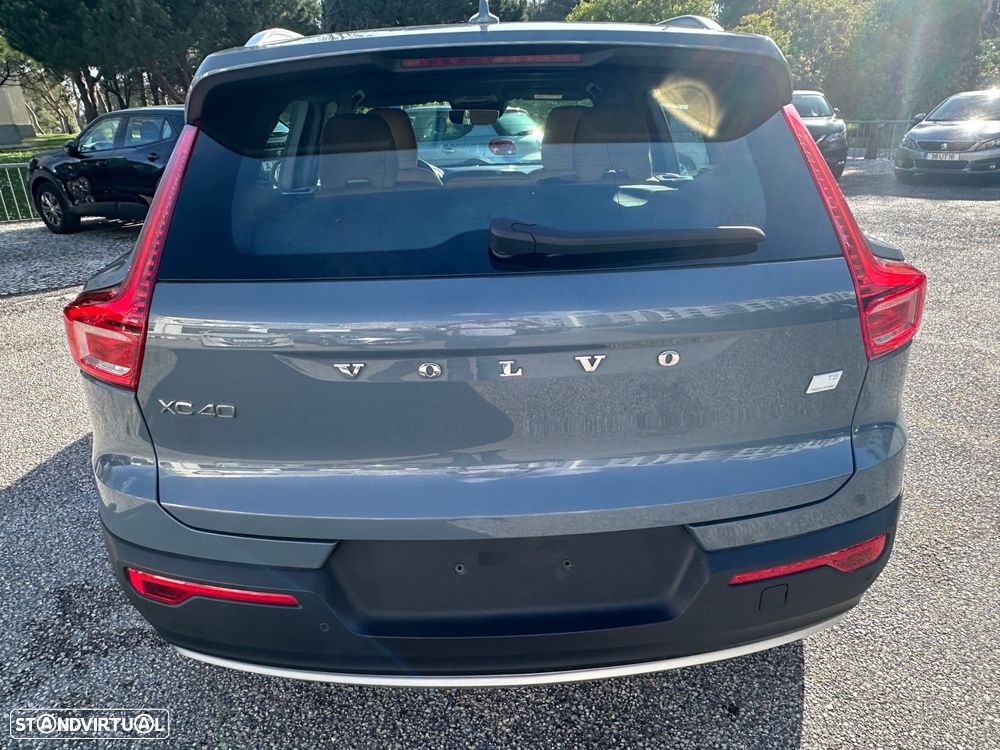 Volvo XC 40 1.5 T5 PHEV Momentum Plus - 4