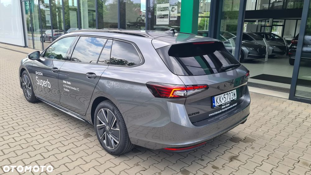 Skoda Superb 2.0 TDI SCR 4x4 Sportline DSG - 10