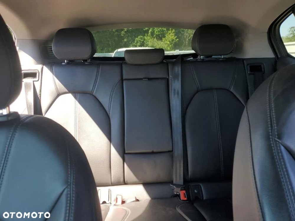 Alfa Romeo Stelvio 2.0 Turbo 16V AT8-Q4 Ti - 10