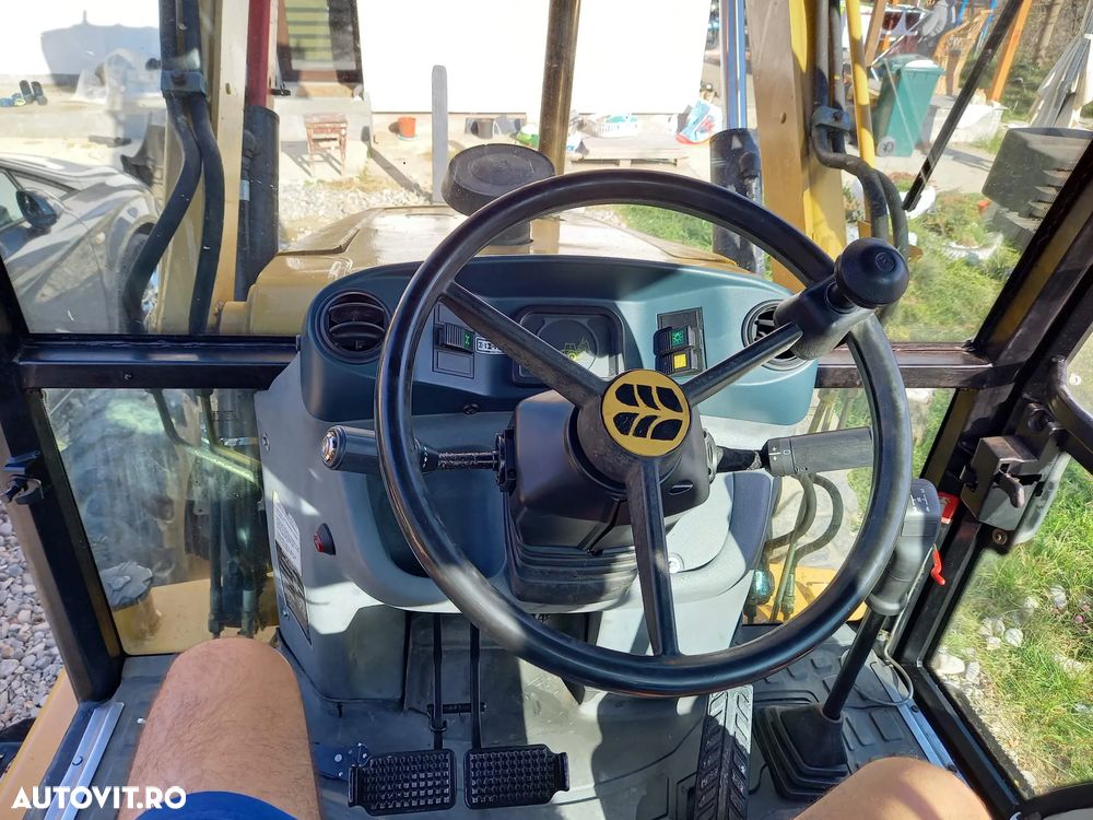 New Holland Lb95 - 6