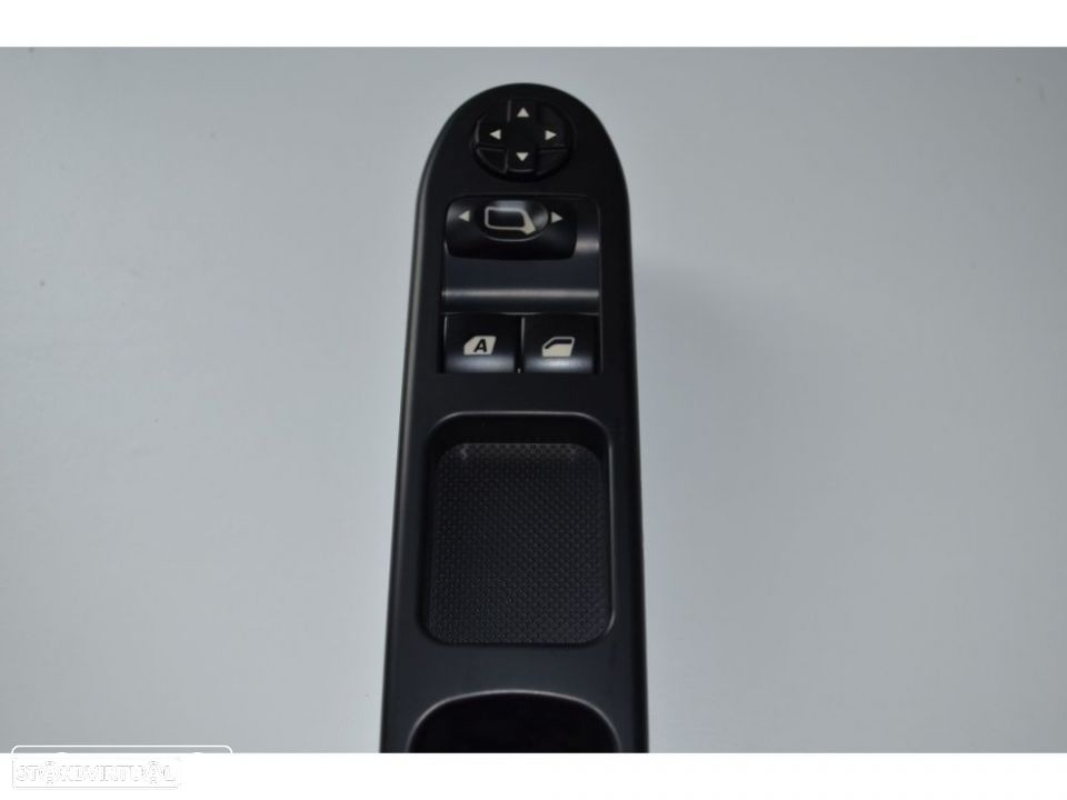 Botoes /interruptor dos vidros / regulaçao espelhos peugeot 207 (novo) - 4