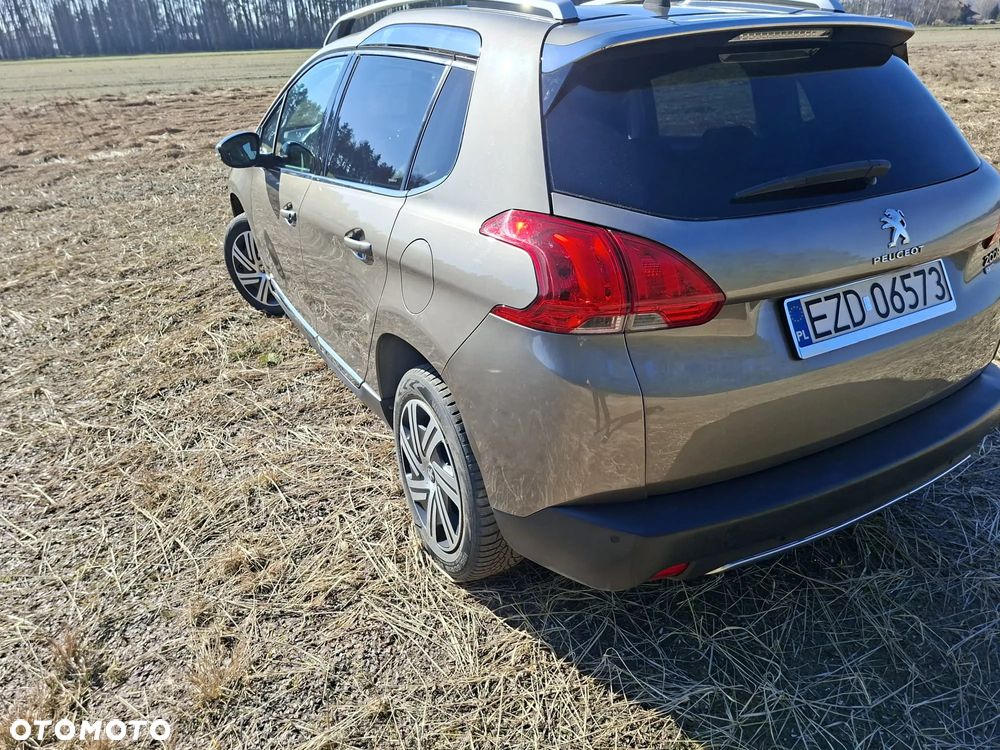 Peugeot 2008 1.6 e-HDi Allure S&S - 6