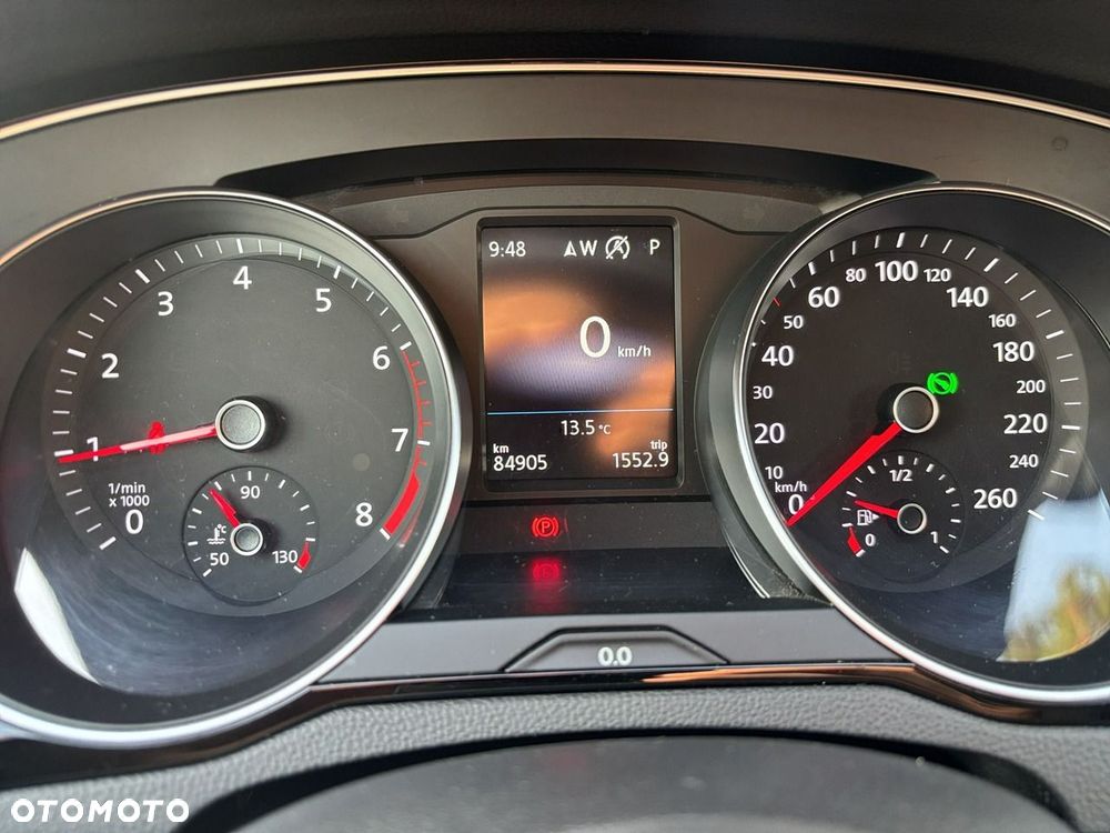 Volkswagen Passat - 17
