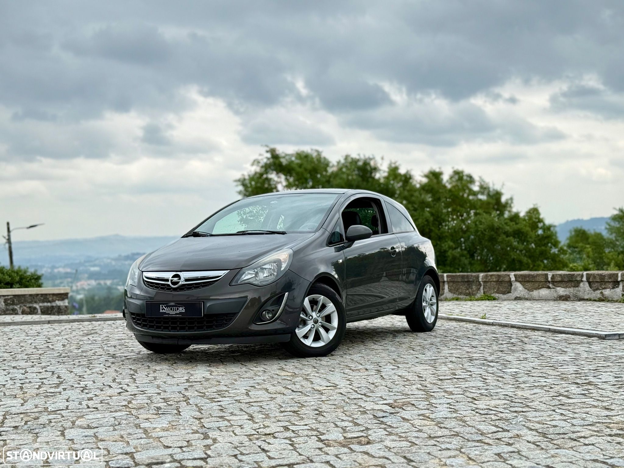 Opel Corsa 1.2 Go! FlexFuel - 1