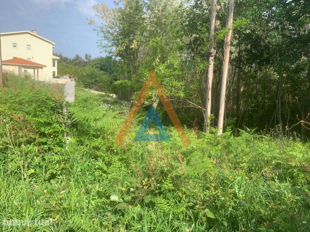 Terreno Urbanizável em Mosteirô - Oportunidade para 4 Moradias - Grande imagem: 4/10