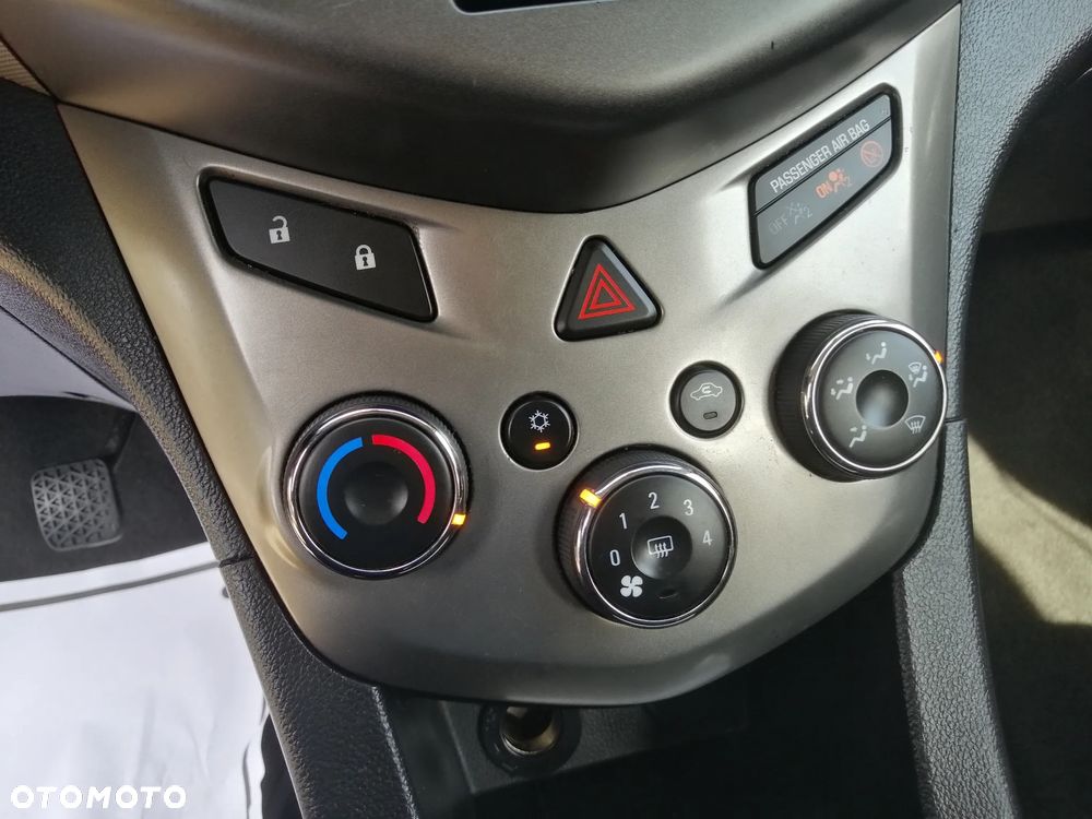 Chevrolet Aveo 1.4 LT+ - 16