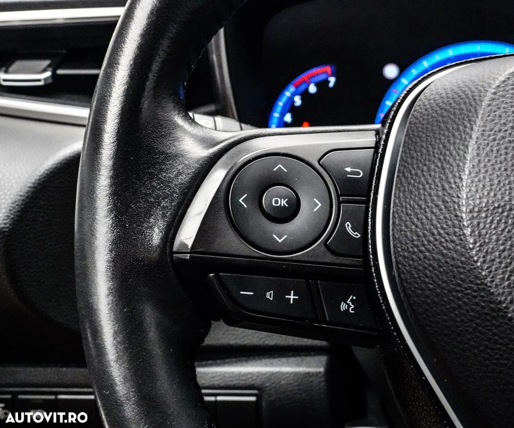 Toyota Corolla 1.8 HSD Dynamic - 24