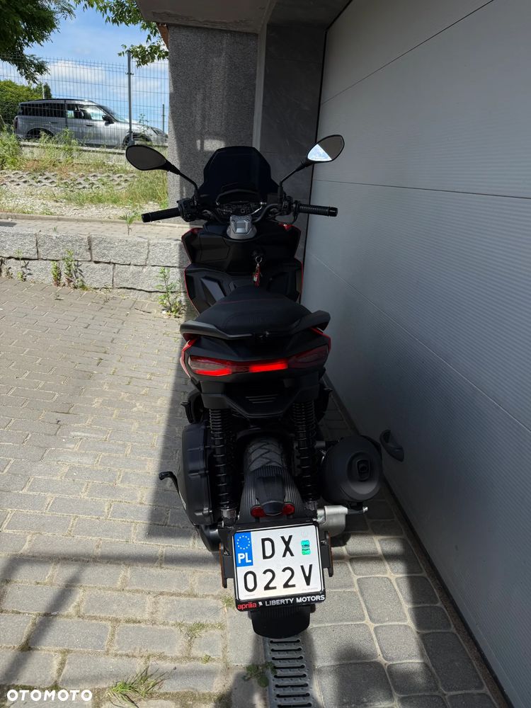 Aprilia SR - 9
