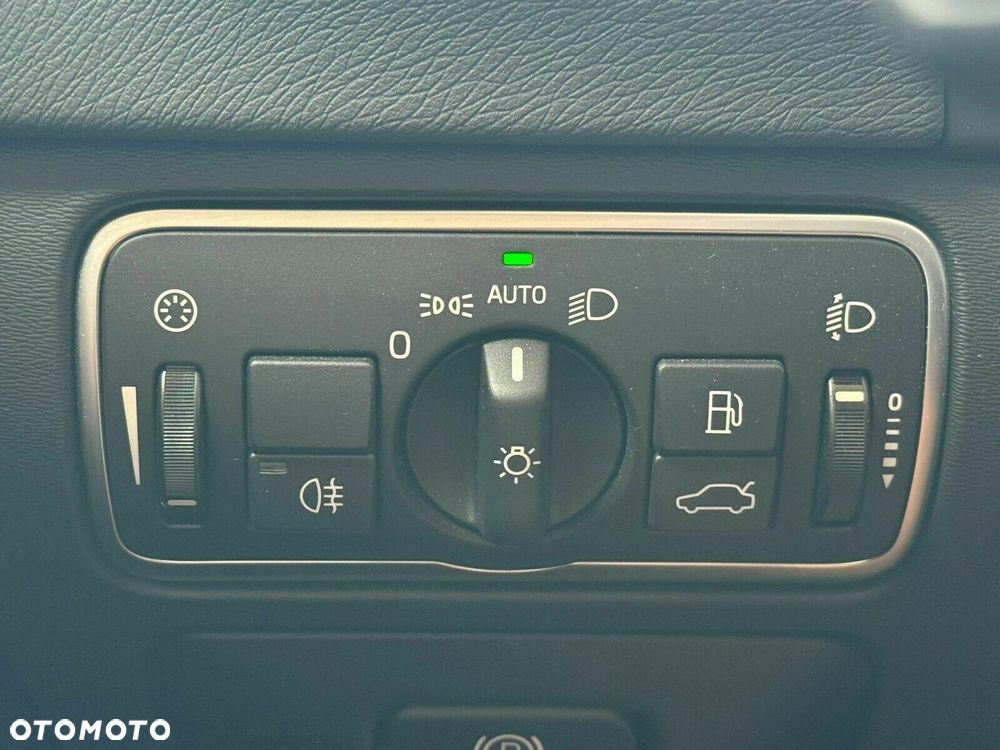 Volvo V60 T5 Drive-E Kinetic - 23