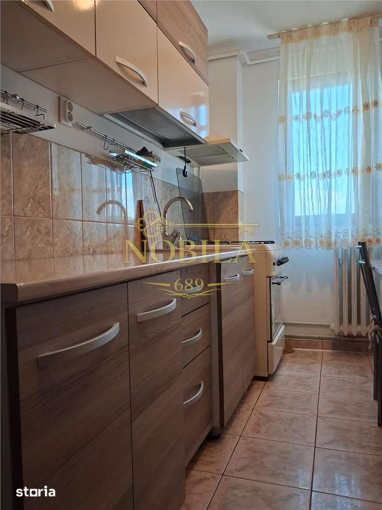 APARTAMENT CU 2 CAMERE DE VANZARE ETJ.4 IN ONESTI — fotografia 1