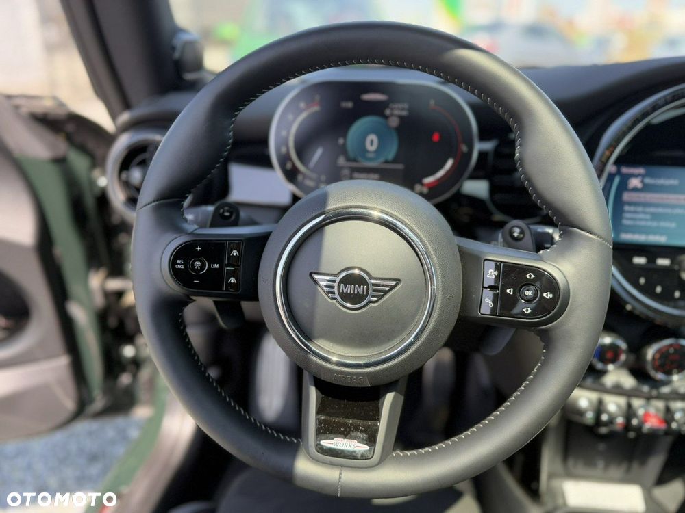 MINI John Cooper Works - 17