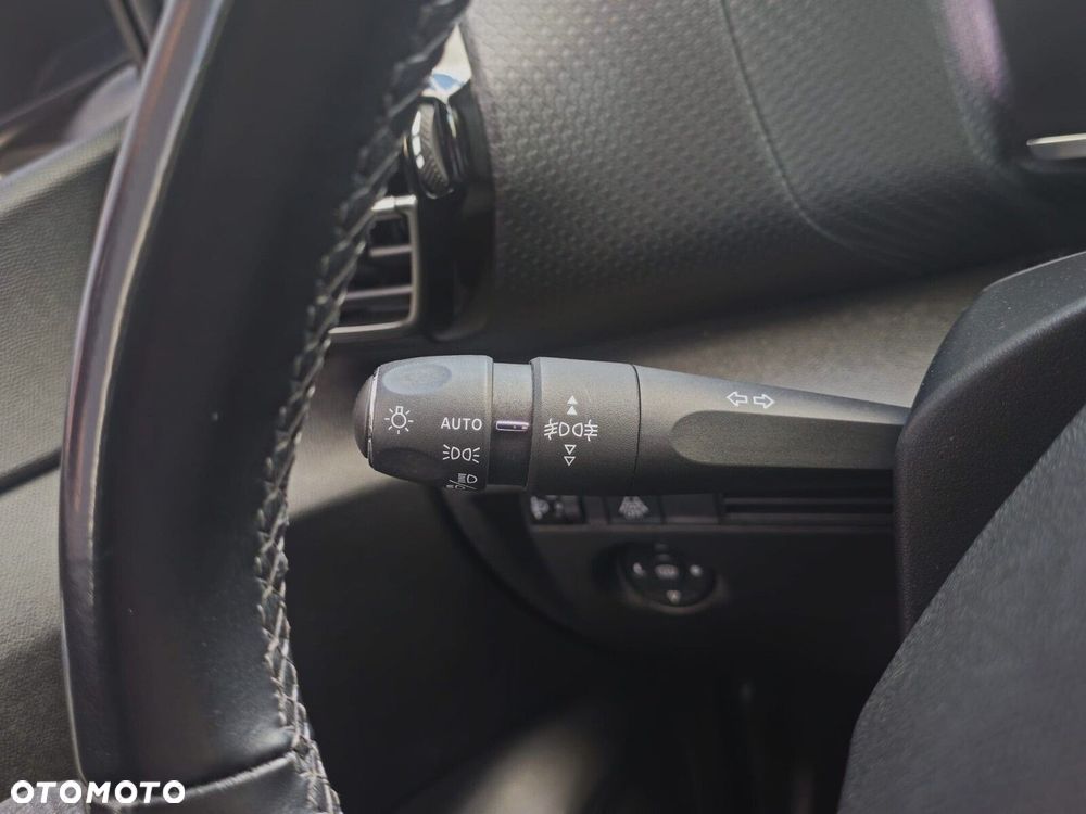 Citroën C4 1.2 PureTech Shine S&S - 14