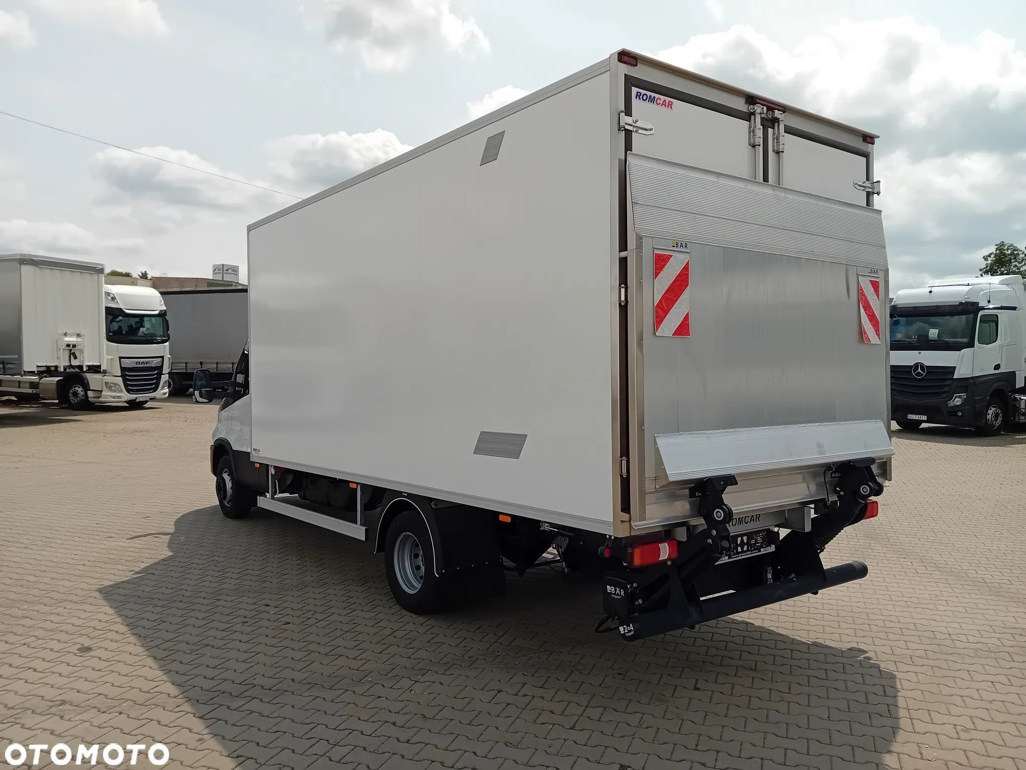 Iveco DAILY 70C18H - 9