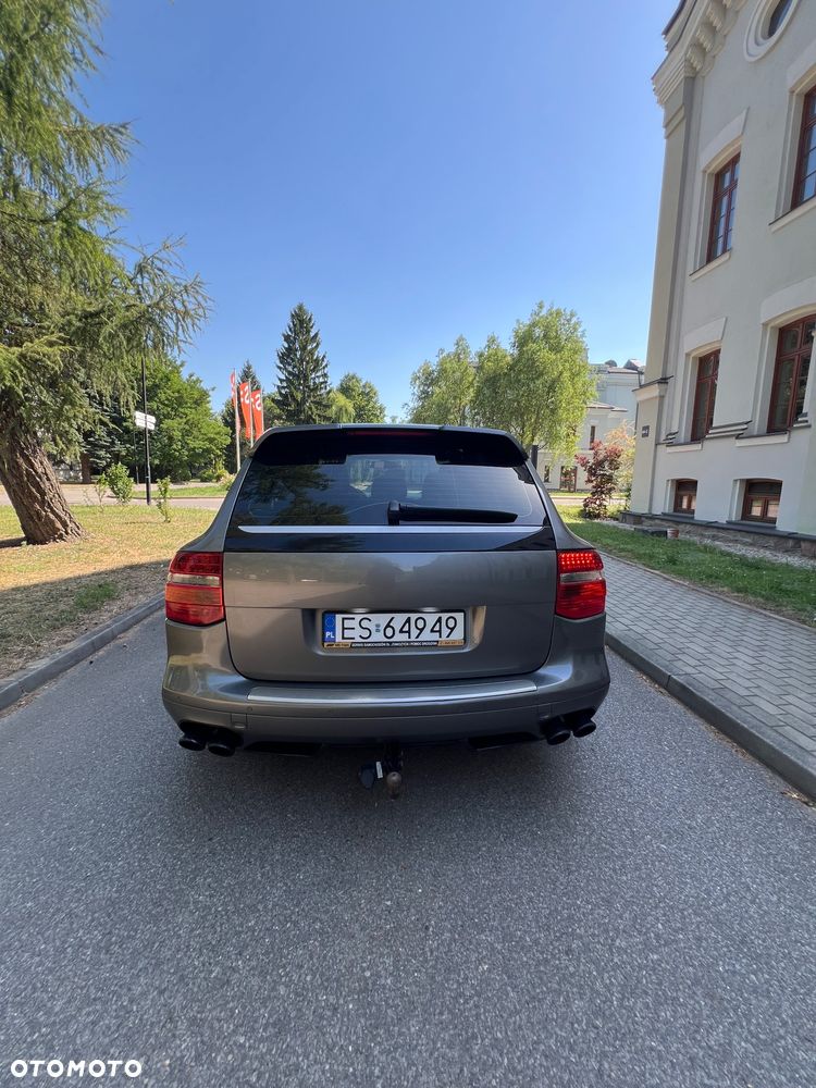 Porsche Cayenne Tiptronic S - 6