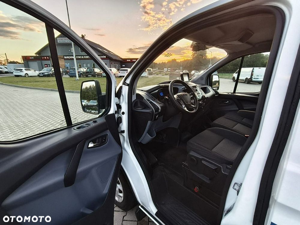 Ford Transit Custom - 9