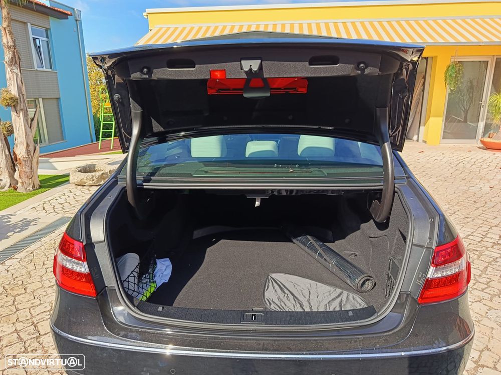 Mercedes-Benz E 250 CDi Avantgarde BlueEfficiency Auto. - 16
