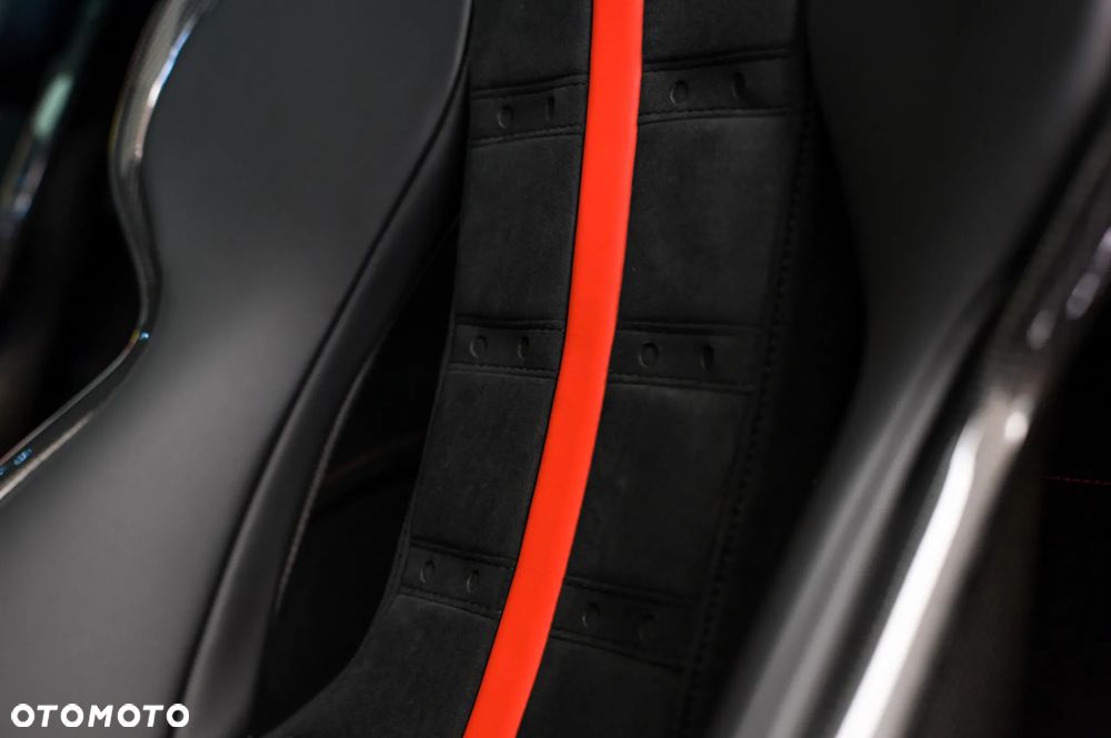 Ferrari 12Cilindri - 19