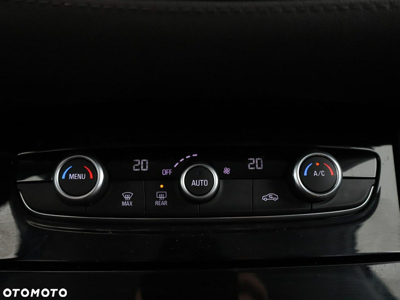 Opel Grandland X 1.2 Start/Stop Business Edition - 27