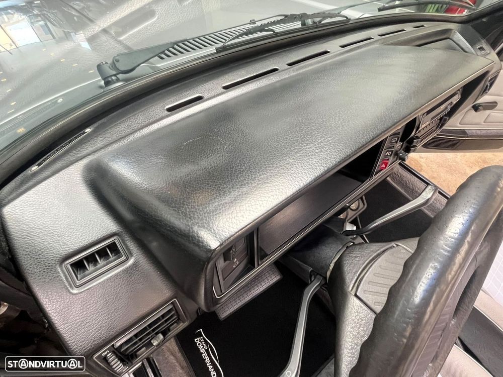 VW Golf Cabriolet - 12