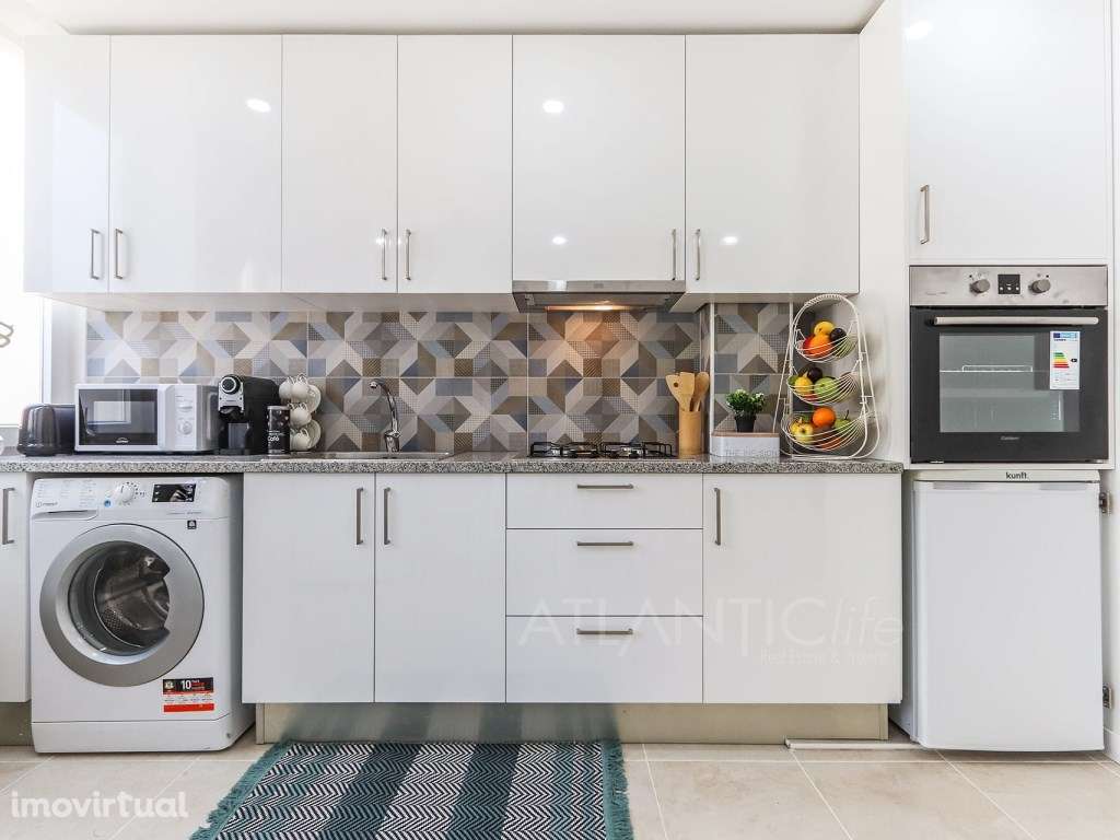 Apartamento T2 + T0 próximo a estação CP do Cacém - Grande imagem: 2/17