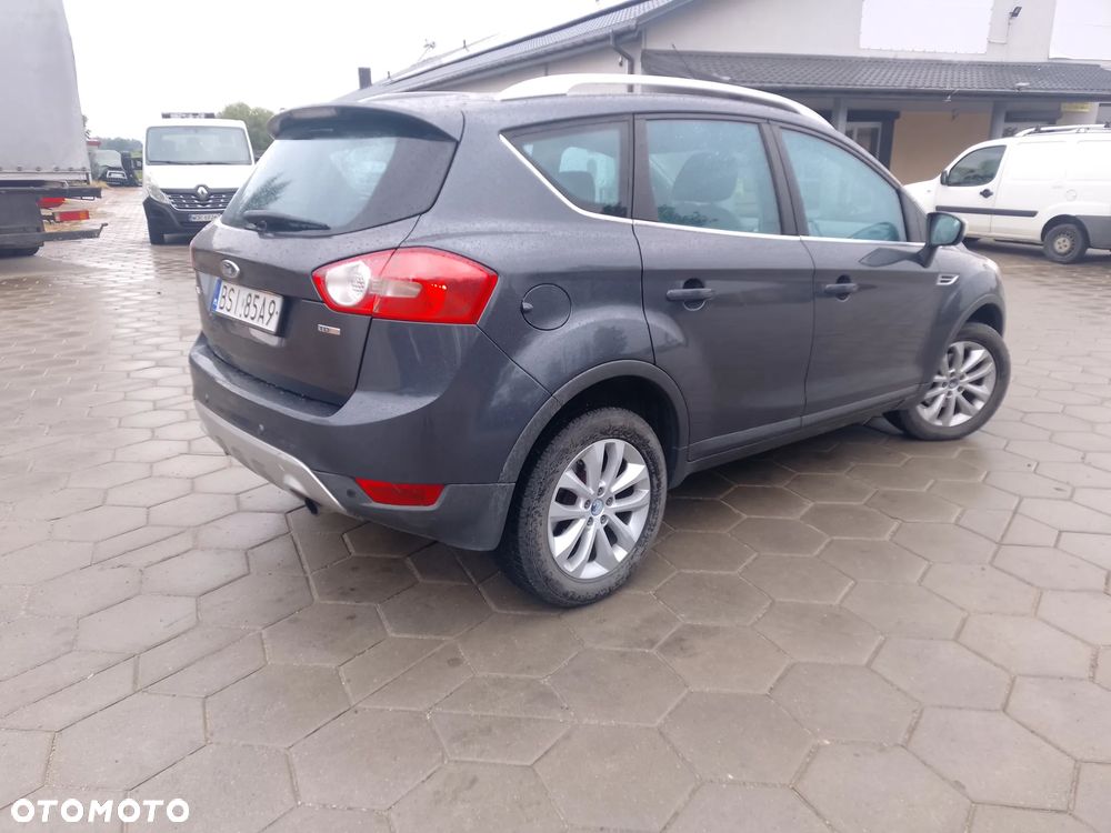 Ford Kuga 2.0 TDCi Titanium FWD - 3