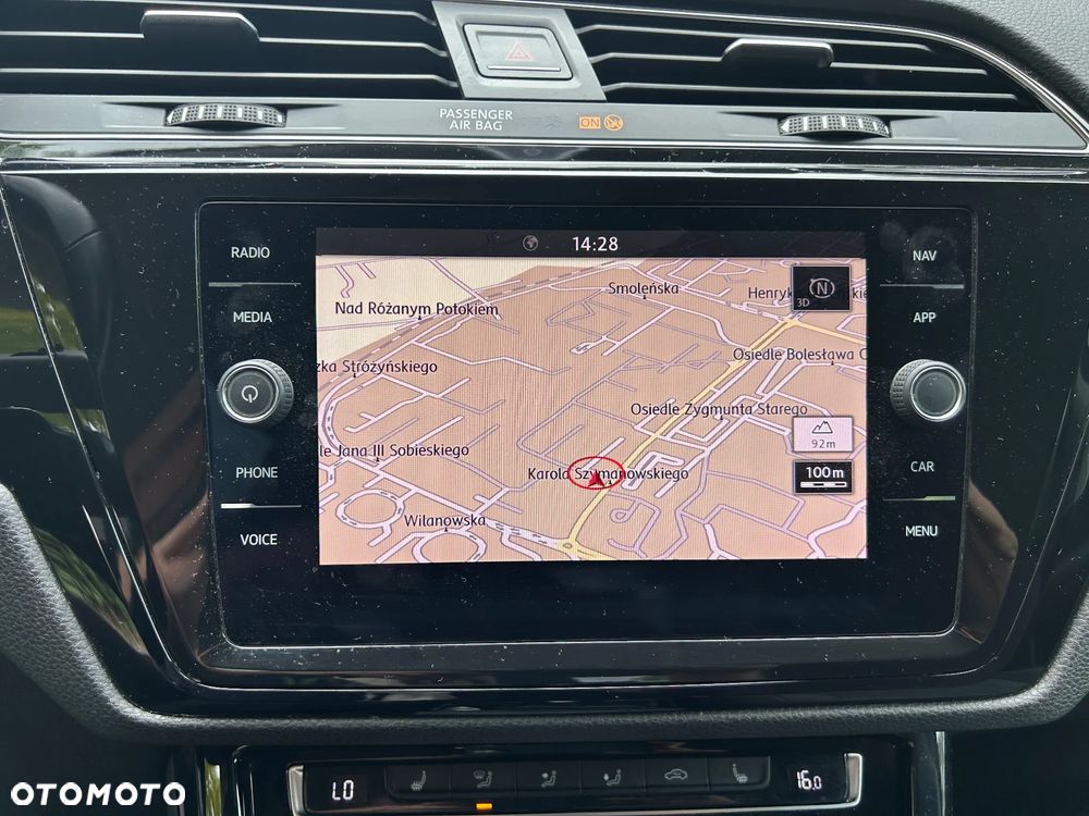 Volkswagen Touran 2.0 TDI BMT Highline DSG - 23