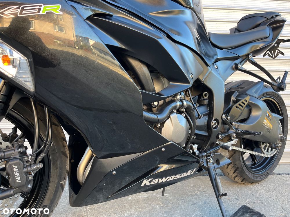 Kawasaki ZX - 22