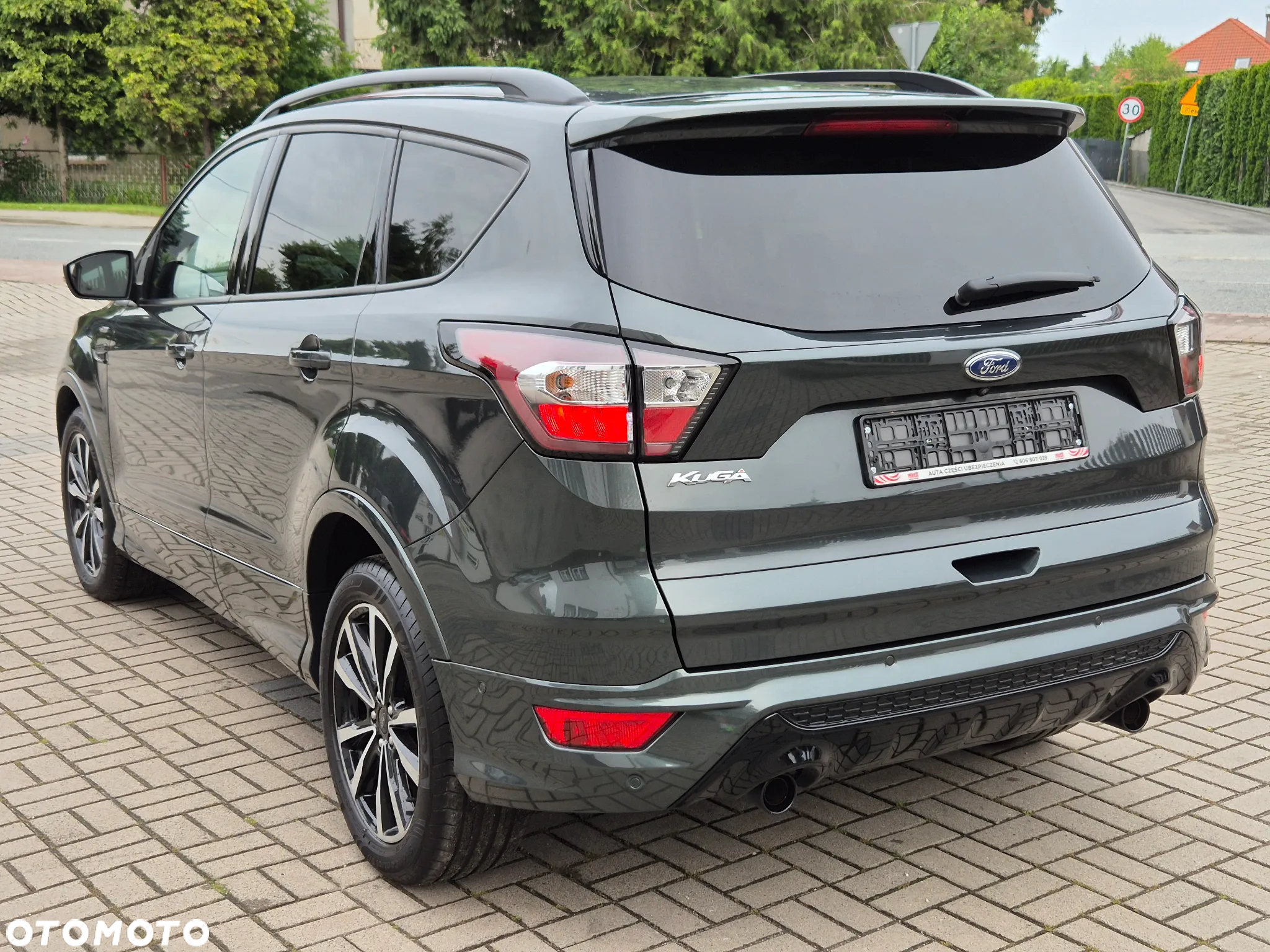 Ford Kuga 2.0 TDCi 4x2 ST-Line - 8