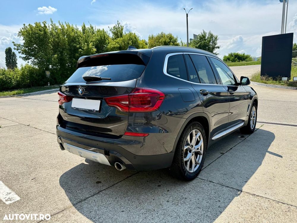 BMW X3 xDrive30i AT Luxury Line - 3