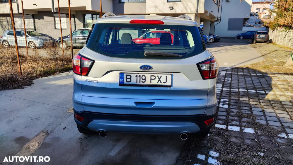 Ford Kuga 2.0 TDCi 4x4 Aut. Titanium - 4