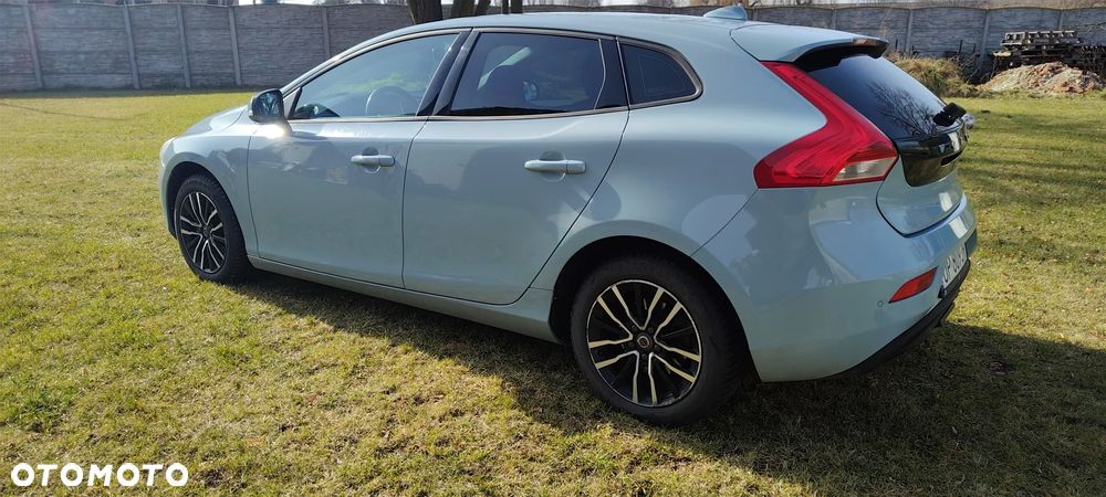 Volvo V40 D2 Momentum - 7