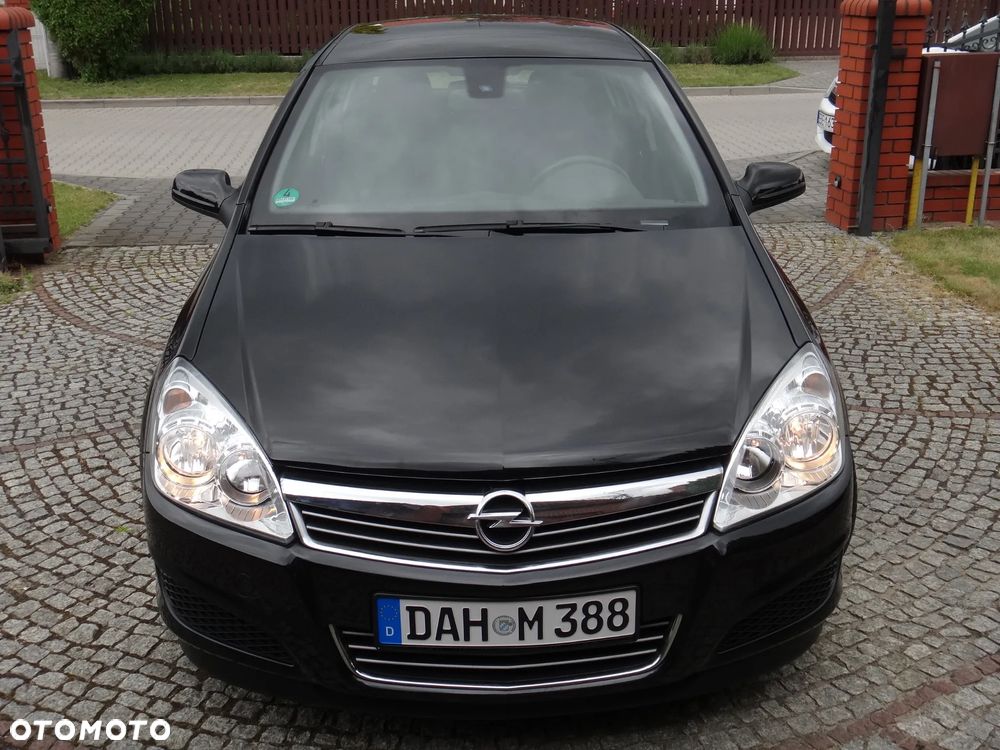 Opel Astra 1.6 Innovation - 2