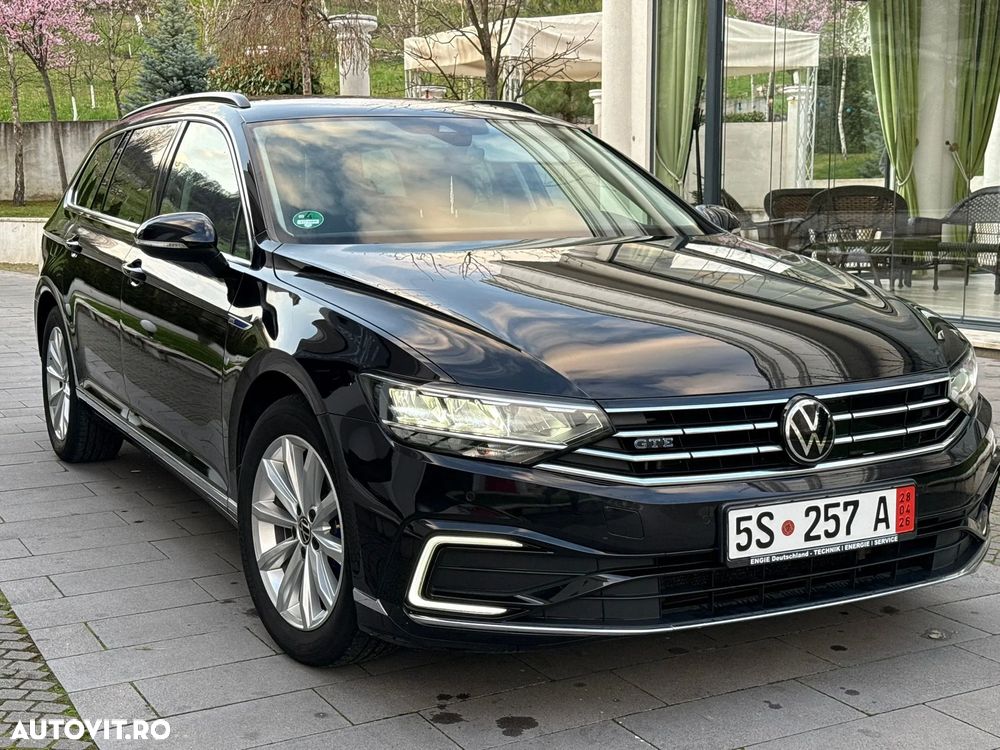 Volkswagen Passat - 2